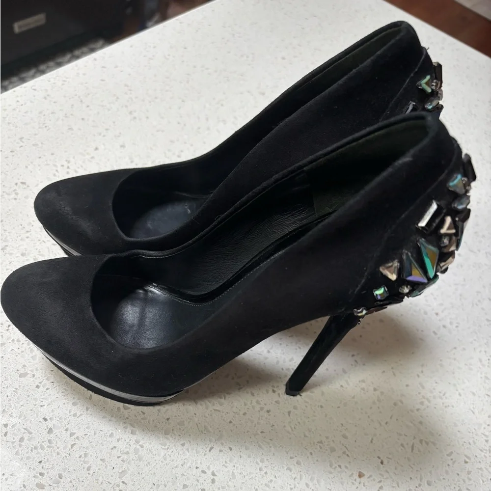 B Brian Atwood Ferranta Jeweled Pumps. Size 6.5